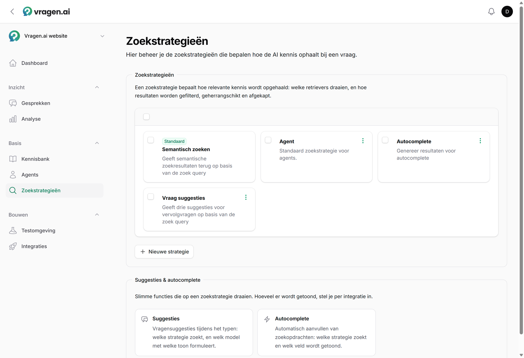 De module Zoekstrategieën in vragen.ai, met de strategieën van de omgeving en de configuraties voor suggesties en autocomplete.