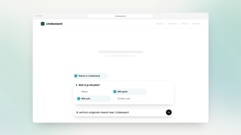 Een gemeentewebsite met het verzoek “Ik verhuis volgende maand naar Lindewaard”. Daarboven vraagt de website naar de situatie: nieuw in Lindewaard is aangevinkt, en bij de keuzes alleen of met gezin, met of zonder auto zijn met gezin en met auto gekozen.